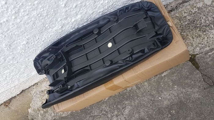 Yamaha ybr125 ybr 125 motorcycle motorbike seat