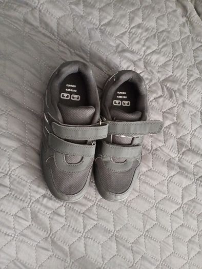 Shoe
