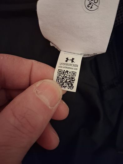 Under Armour Mens Track Top. Official Product In Excellent Condition.  Collect In Dublin Or Receive Via Post.