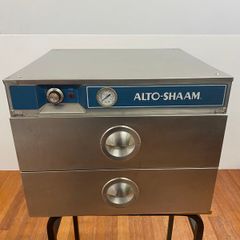 Heated holding cabinet