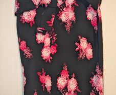 Amazing floral skirt with bow feature at front
