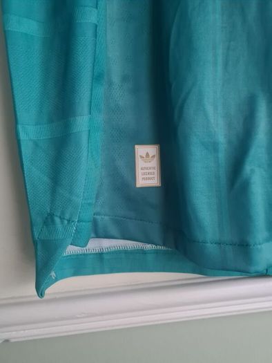 Adidas LIVERPOOL 2025/2026 THIRD KIT football jersey SHIRT size Medium