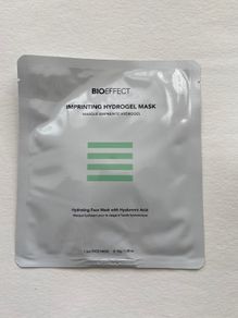 Bioeffect imprinting hydrogel mask