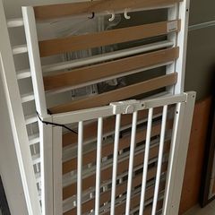 baby cot
