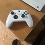 xbox one S + wireless controller Image 6