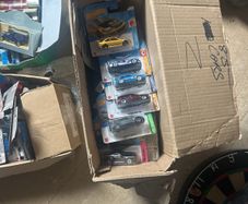 Hot wheels/Corgi/ledo cars