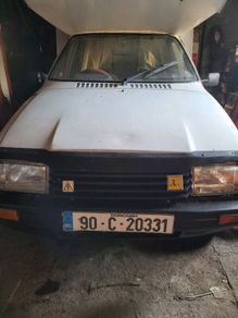 Project  camper for sale needs engine
