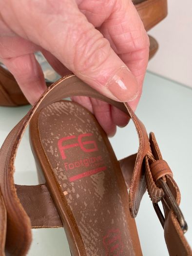 Like New, wide fit, size 3.5