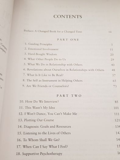 On Becoming a Counsellor : A Basic Guide for Non-Professional Counsellors and the Helping Professions Eugene Kennedy Sara C. Charles