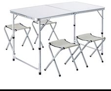 Picnic table