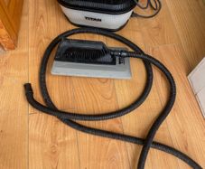 TITAN steam machine for wallpaper removal