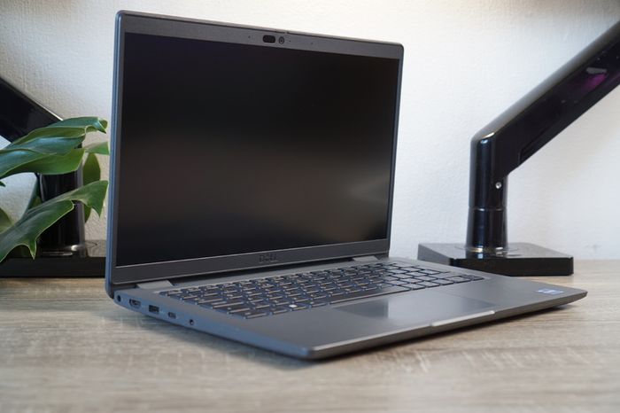 Dell Latitude 3440 | 14" FHD IR | i5-1235U | 16GB