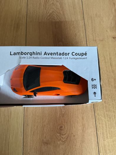 Lamborghini Aventador Coupe 1:24 Radio Control Car