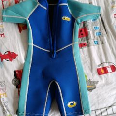 kids wetsuit