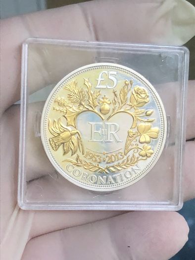 2013 Guernsey 5 Pounds- Coronation   500 MINTED ONLY