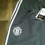 man utd tracksuit bottoms size small Image 4
