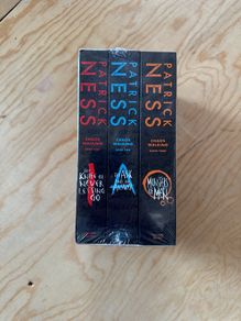 Chaos Walking Patrick Ness Trilogy