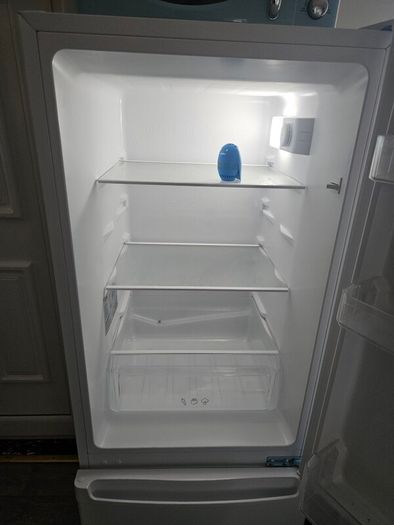logik fridge freezer