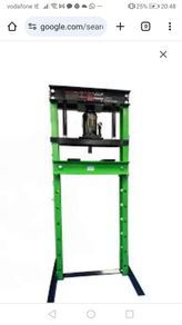 Hydraulic press