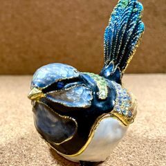 Bird trinket box