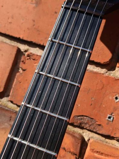 Hufschmid Tantalum Custom Masterbuilt Guitar w / Sidewynder Pickups (Delivery available)