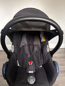 Maxi-Cosi Cabriofix with Easyfix Isofix