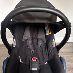 Maxi-Cosi Cabriofix with Easyfix Isofix