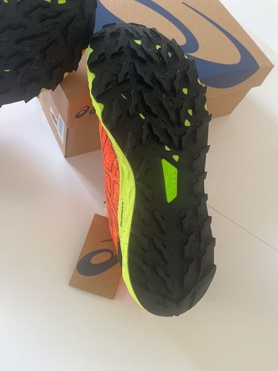 Asics Trabuco trainers
