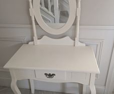 dressing table and stool