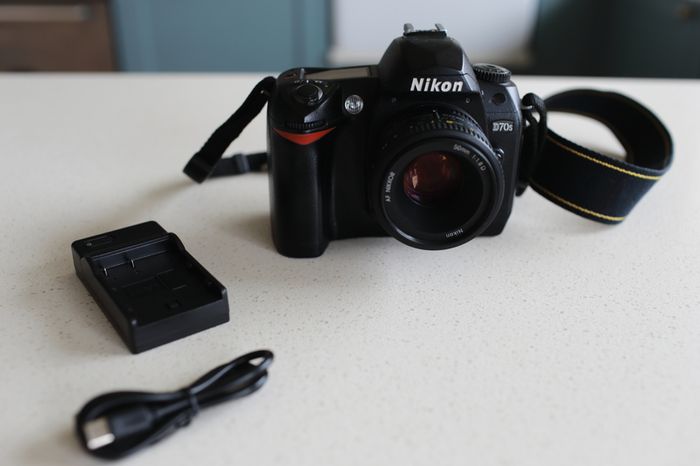 Nikon D70s
