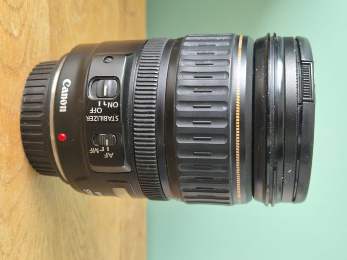 Canon EF 28-135mm f/3.5-5.6 IS USM Lens