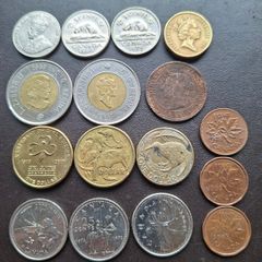 A Lot of 16 coins from Canada (1890-2010)
