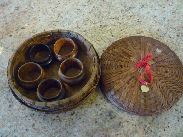 Wooden Napkin Ring holders-set Of 5 Vintage With Storage Box