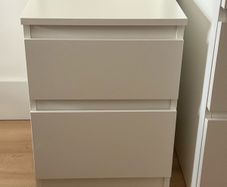 chest of 2 drawers