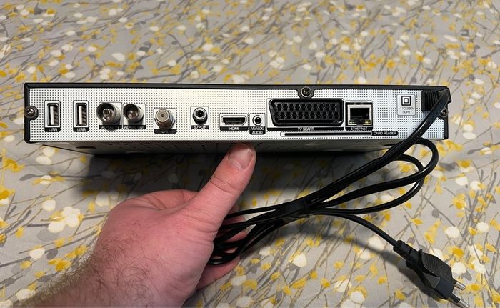 Opticum HD XS65 Saorview Combi Box
