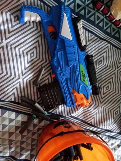 Gun + Rifl target shot + normal gun toy.