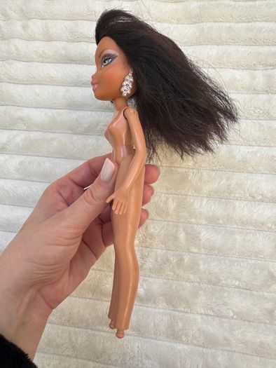 Bratz Doll Be-Bratz.com Yasmin 1 earing only Used Please see photos