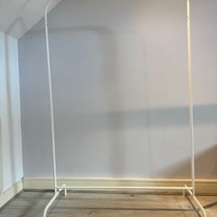 Ikea MULIG clothes rack white barely used