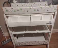 nappy changing table