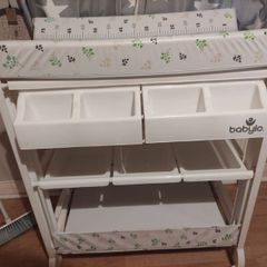 nappy changing table