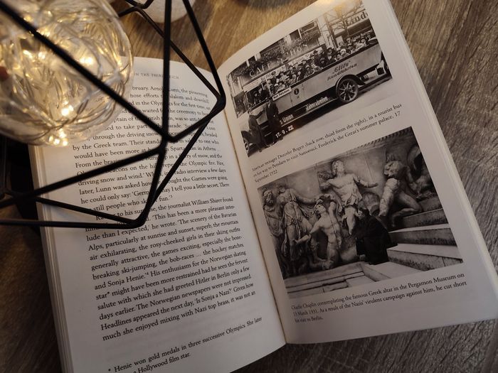 Travellers in the Third Reich ! The Rise of Fascism Through the Eyes of Everyday People ! 2017 ! by Elliott & Thompson ! History ! World War II Interest ! WWII !