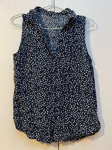 Bundle of Women Tops (8)