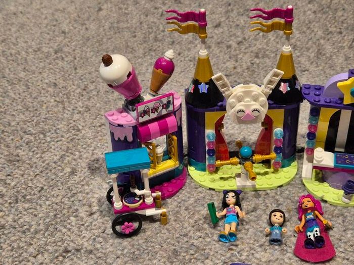 Lego Friends 41687 Magical Funfair Stalls