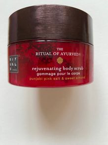 Rituals the rituals of Ayurveda rejuvenating body scrub 300 g