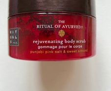 Rituals the rituals of Ayurveda rejuvenating body scrub 300 g