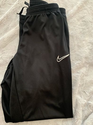 tracksuits Nile black bottoms