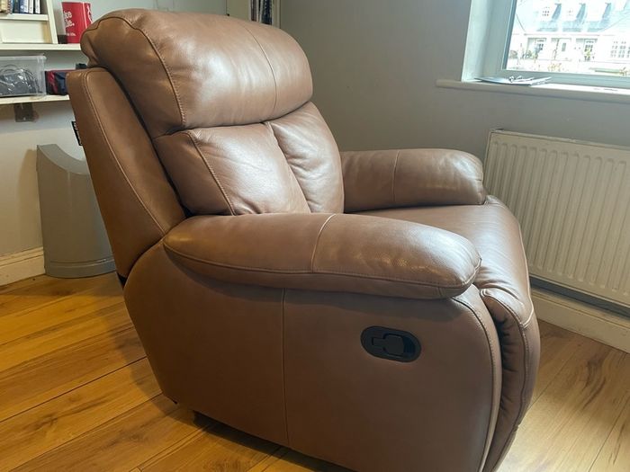 Like New LazyBoy Armchair