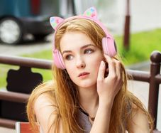Hoco W27 - Fones Cat Ear Bluetooth Headphones, Bluetooth V5.0, Use Time: Up To 5 Hours, Standby Time: Up To 200 Hours, Support TF Card And AUX Mode, Compatible Mobile Phones And Tablets - Pink