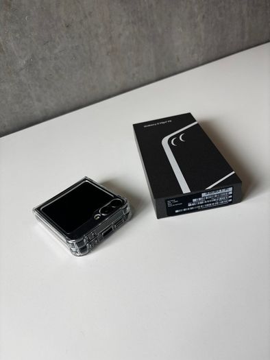 Brand New Samsung Galaxy Z Flip 7 Fe 8gb / 128gb (new Opened)