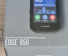 couple weeks old Garmin 850 touchscreen
